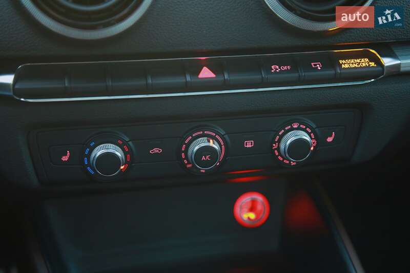 Седан Audi A3 2014 в Харкові