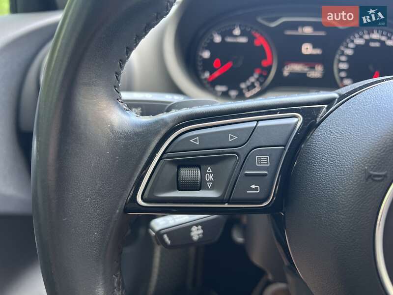 Хетчбек Audi A3 2019 в Львові