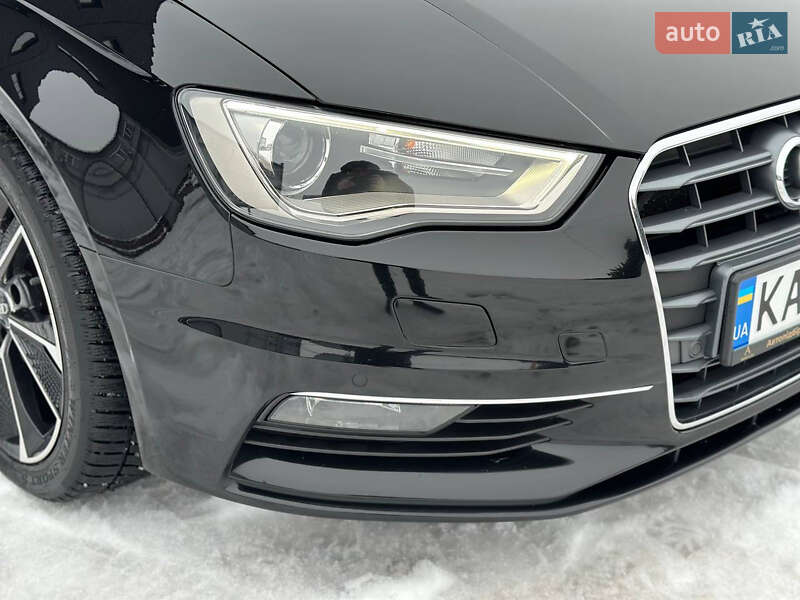 Седан Audi A3 2015 в Киеве