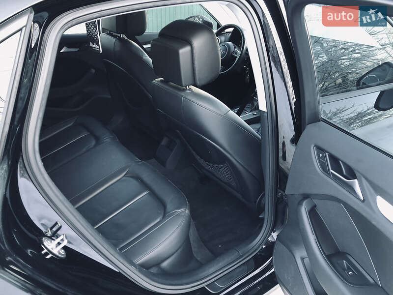Седан Audi A3 2015 в Ірпені