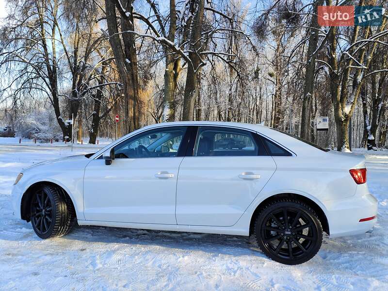 Седан Audi A3 2015 в Києві