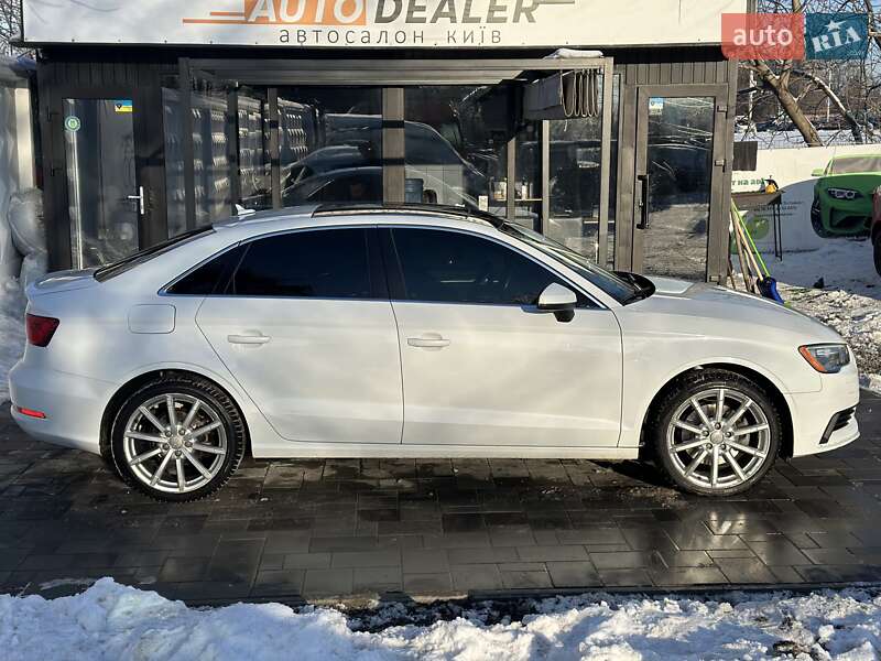 Седан Audi A3 2014 в Киеве