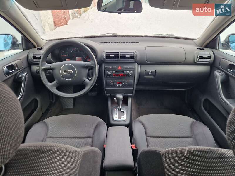 Хэтчбек Audi A3 2001 в Ровно