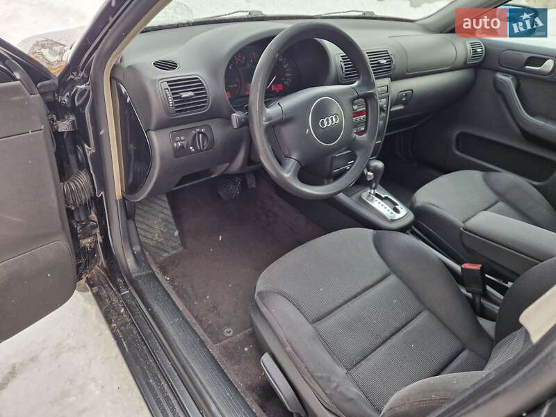 Хэтчбек Audi A3 2001 в Ровно
