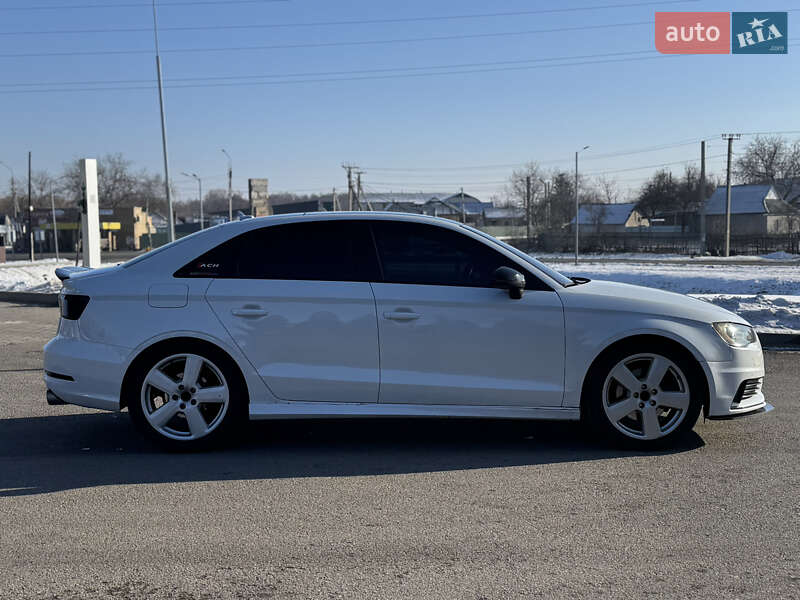 Седан Audi A3 2015 в Черкассах