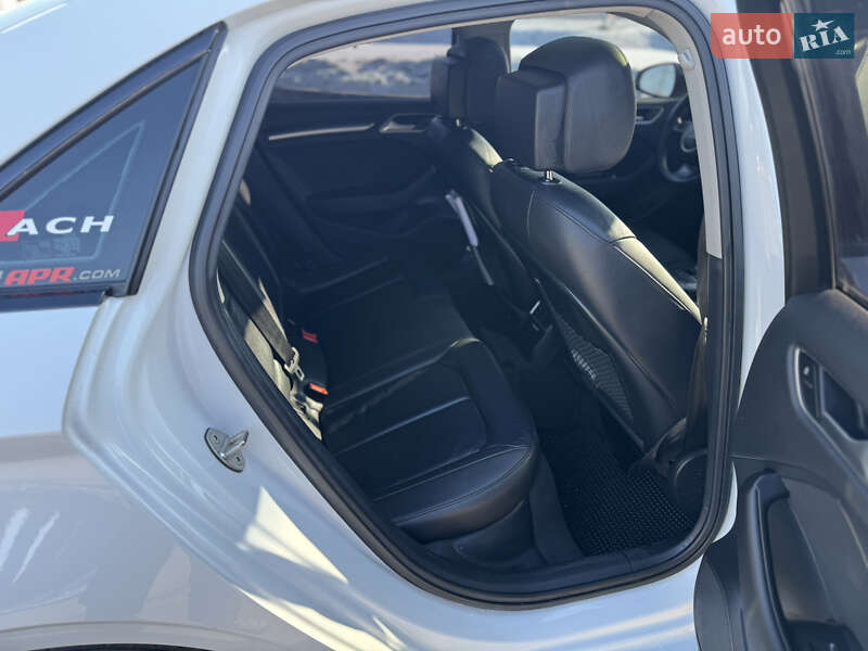 Седан Audi A3 2015 в Черкассах