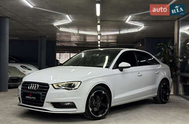 Седан Audi A3 2015 в Одессе