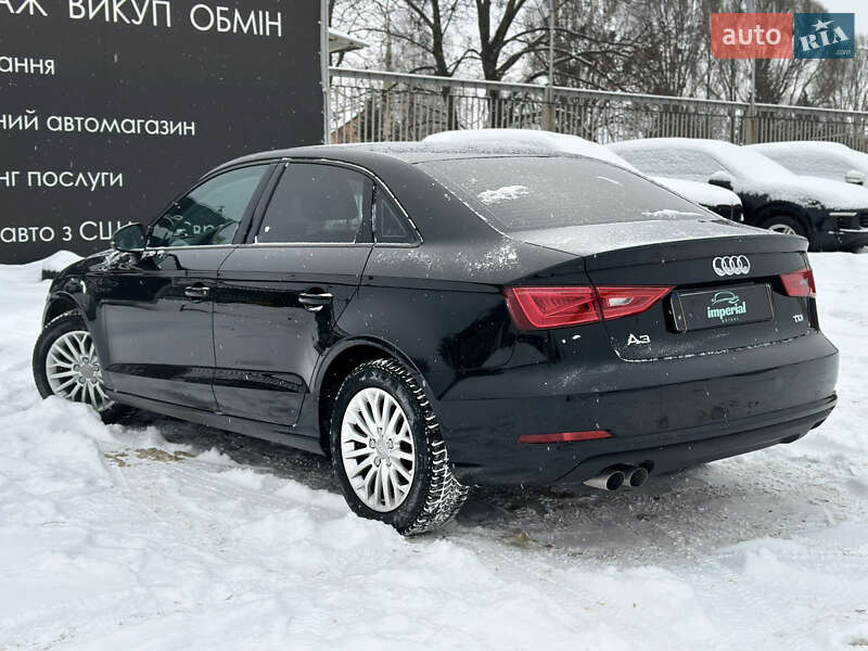 Седан Audi A3 2016 в Харькове