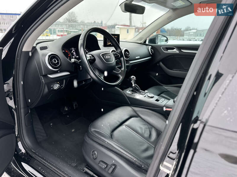 Седан Audi A3 2016 в Харькове