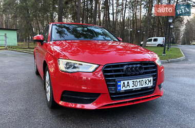 Хэтчбек Audi A3 2016 в Киеве