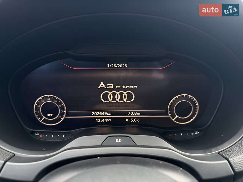 Хетчбек Audi A3 2016 в Запоріжжі фото 16 Хетчбек Audi A3 2016 в Запоріжжі
