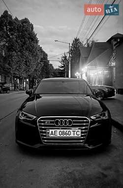 Седан Audi A3 2016 в Каменском