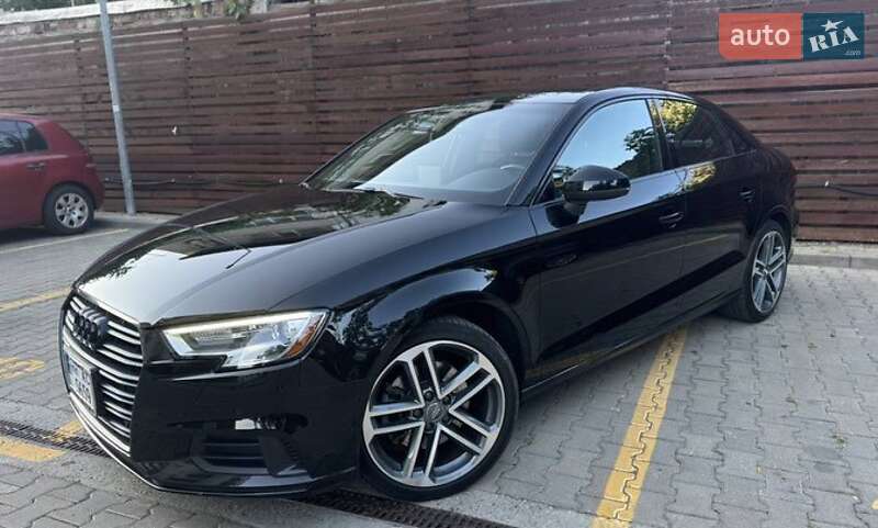 Седан Audi A3 2019 в Львове