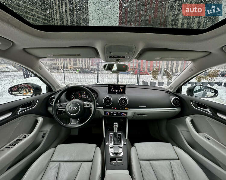 Седан Audi A3 2015 в Киеве