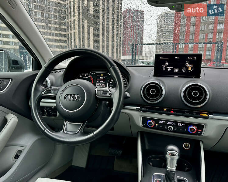 Седан Audi A3 2015 в Киеве