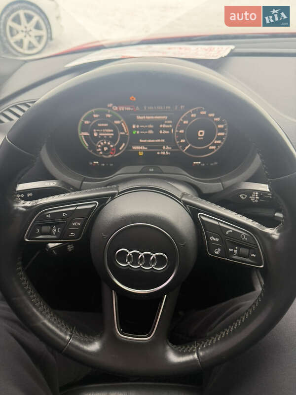 Хетчбек Audi A3 2018 в Києві