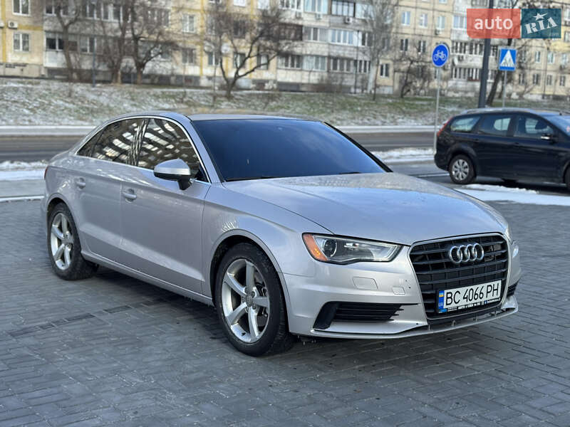 Седан Audi A3 2014 в Дніпрі фото 3 Седан Audi A3 2014 в Дніпрі