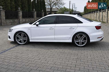 Седан Audi A3 2015 в Одессе