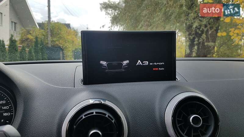 Хэтчбек Audi A3 2017 в Киеве