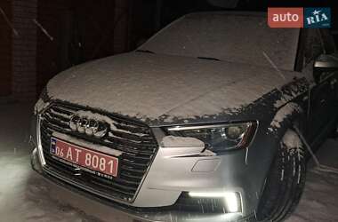 Хэтчбек Audi A3 2017 в Киеве