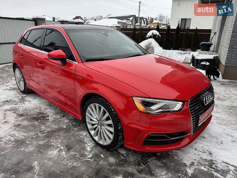 Хетчбек Audi A3 2015 в Вінниці