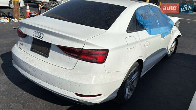 Седан Audi A3 2018 в Житомирі