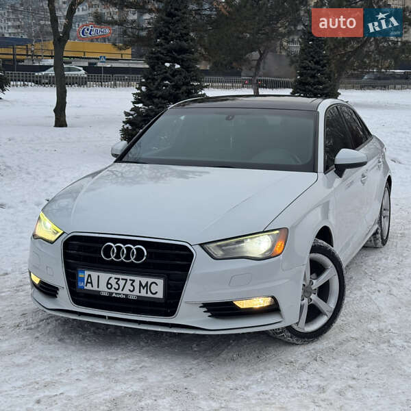 Седан Audi A3 2014 в Дніпрі