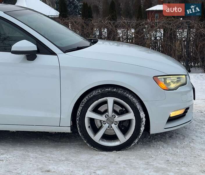 Седан Audi A3 2014 в Дніпрі
