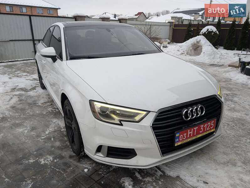 Седан Audi A3 2017 в Вінниці