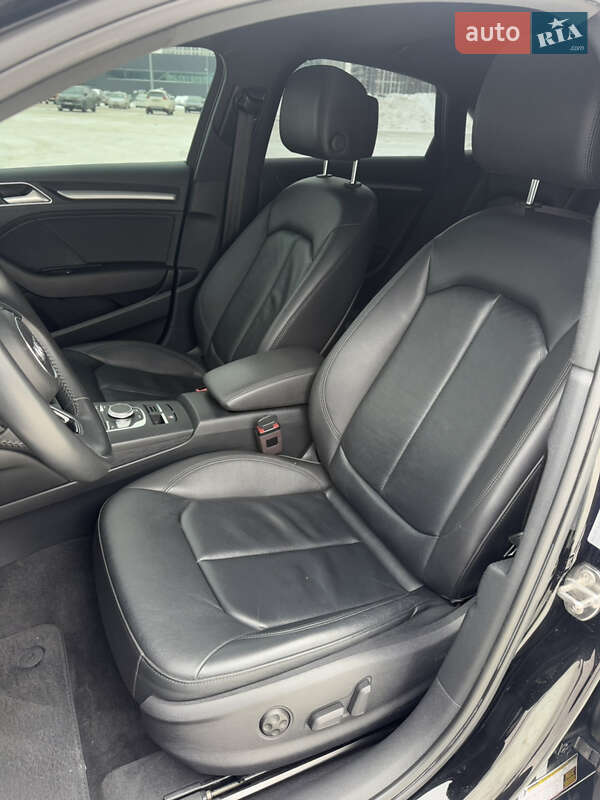 Седан Audi A3 2019 в Киеве фото 25 Седан Audi A3 2019 в Киеве
