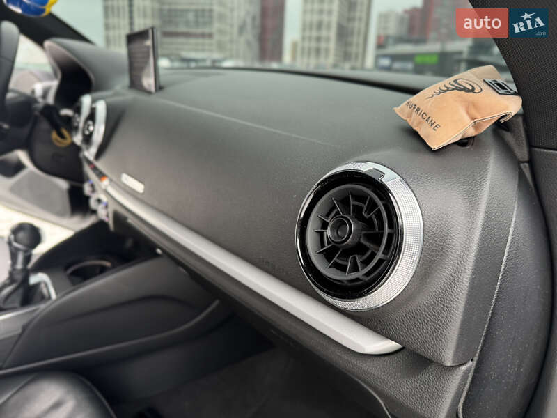 Седан Audi A3 2019 в Киеве фото 45 Седан Audi A3 2019 в Киеве