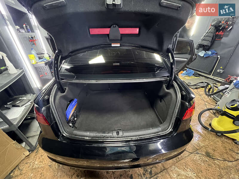 Седан Audi A3 2015 в Львове