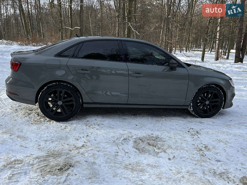 Седан Audi A3 2020 в Львові