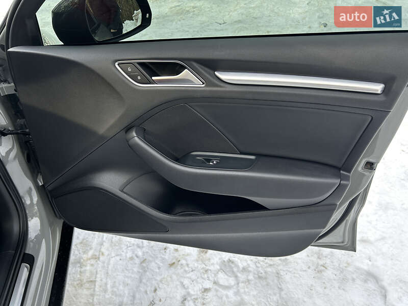 Седан Audi A3 2020 в Львові