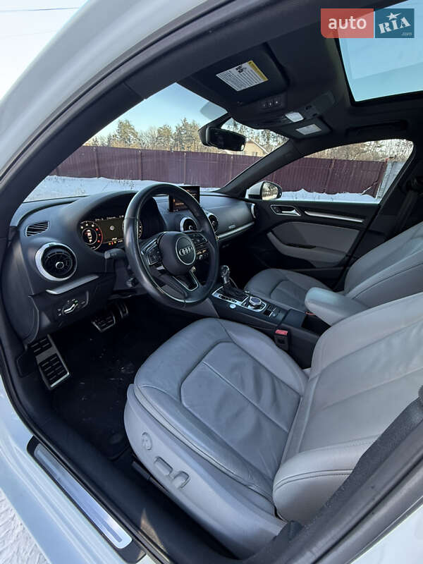 Седан Audi A3 2018 в Житомире