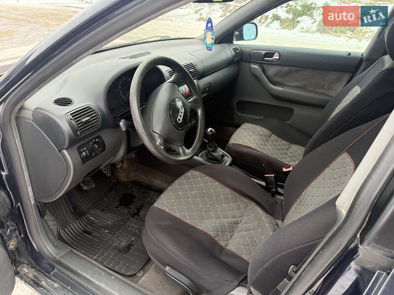Хэтчбек Audi A3 1999 в Сторожинце