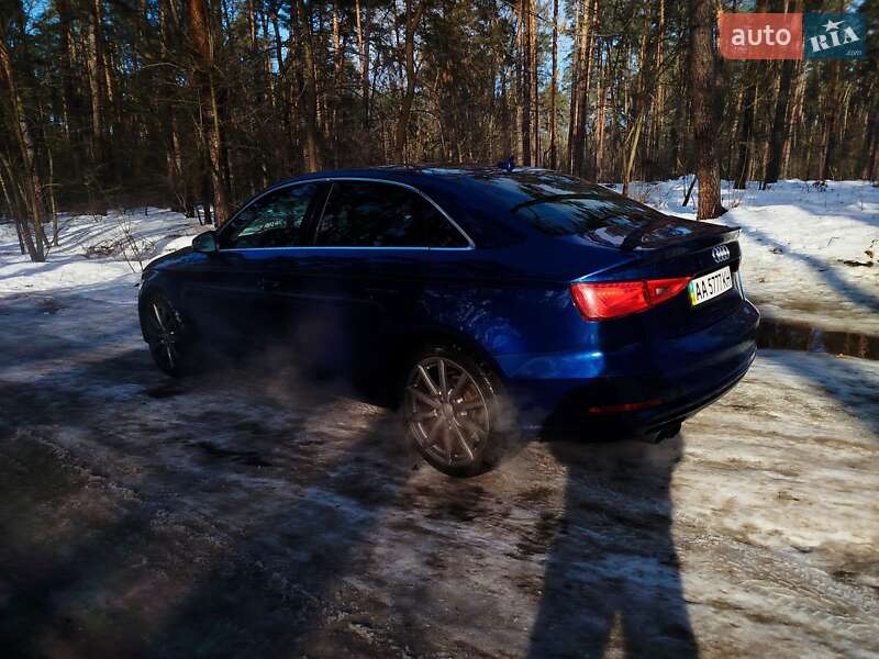 Седан Audi A3 2014 в Киеве