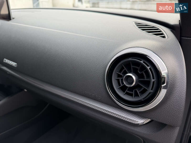 Хэтчбек Audi A3 2018 в Киеве