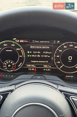 Хэтчбек Audi A3 2018 в Киеве