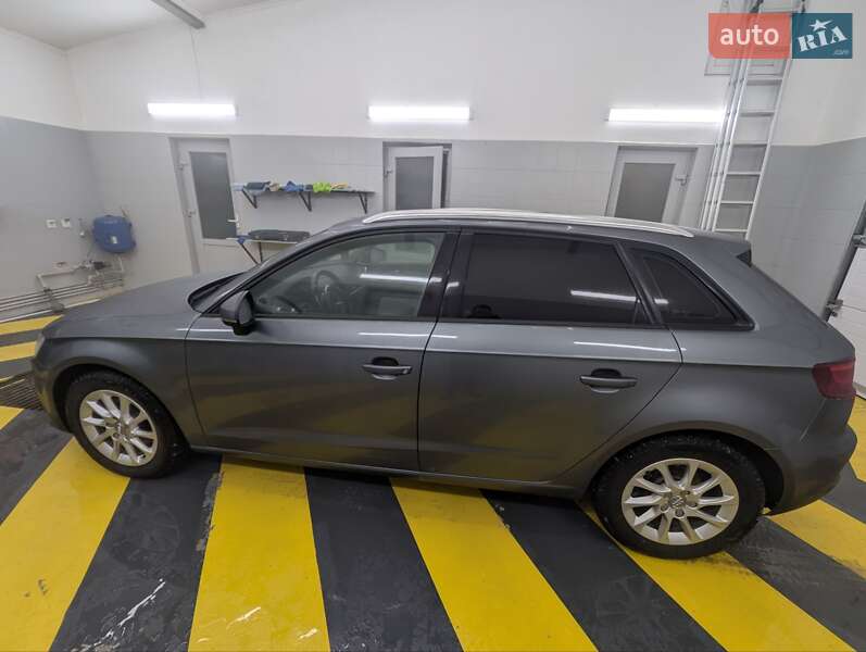 Хэтчбек Audi A3 2016 в Борщеве