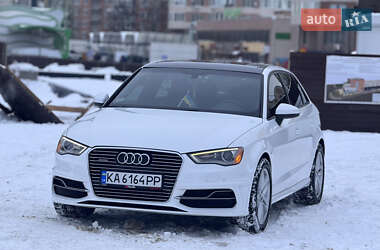 Хэтчбек Audi A3 2016 в Киеве