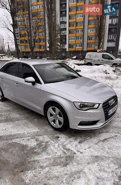 Седан Audi A3 2014 в Києві