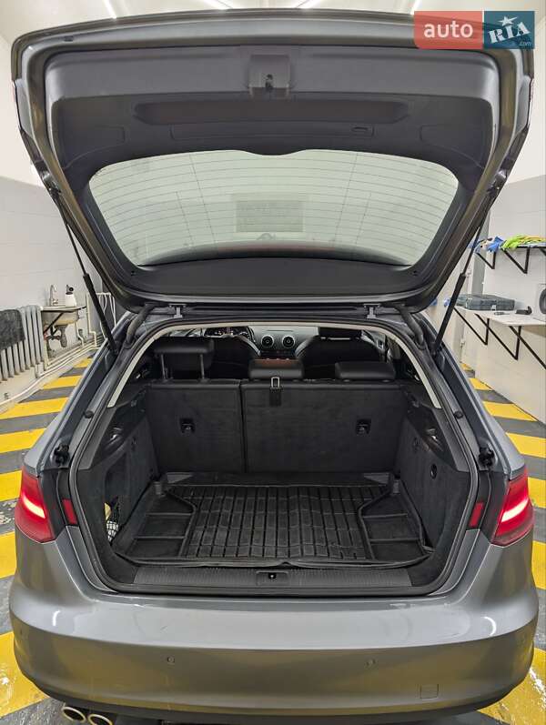 Хэтчбек Audi A3 2016 в Тернополе