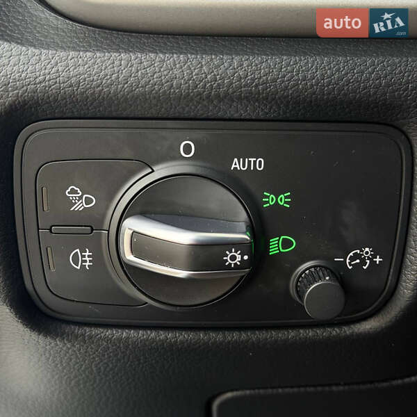 Седан Audi A3 2016 в Днепре