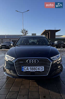 Хэтчбек Audi A3 2018 в Черкассах