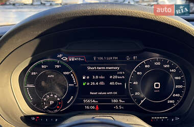 Хэтчбек Audi A3 2018 в Черкассах
