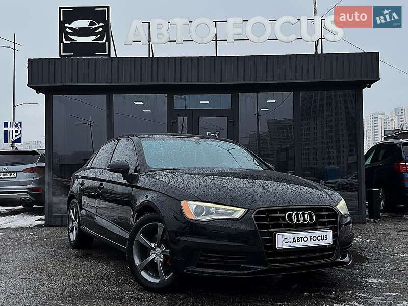 Седан Audi A3 2015 в Киеве фото Седан Audi A3 2015 в Киеве