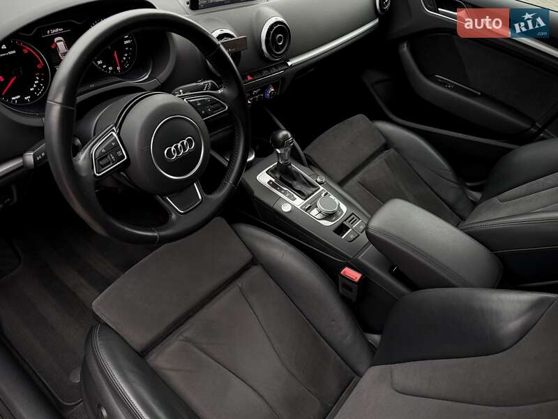 Хетчбек Audi A3 2015 в Мукачевому фото 50 Хетчбек Audi A3 2015 в Мукачевому