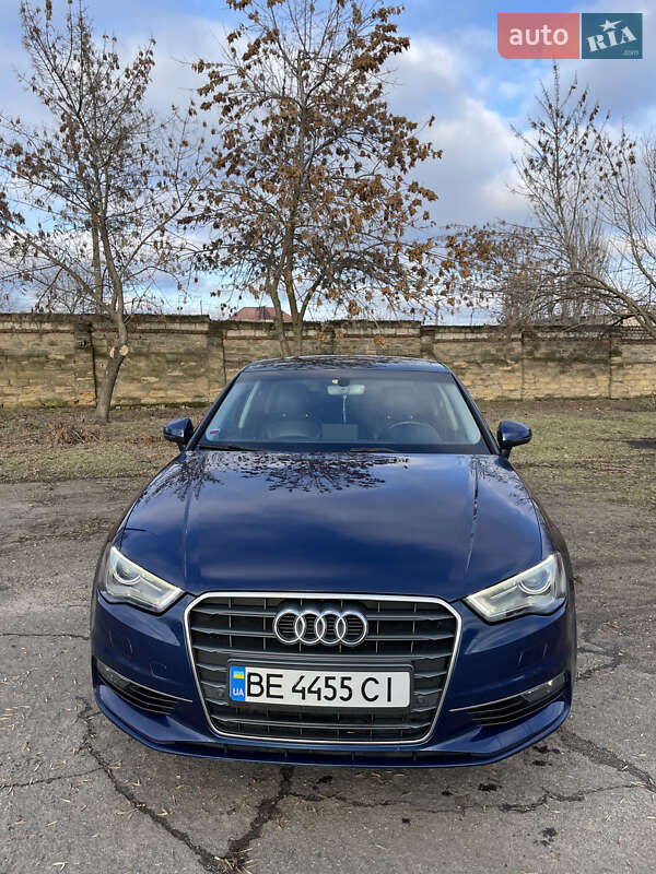 Седан Audi A3 2015 в Миколаєві