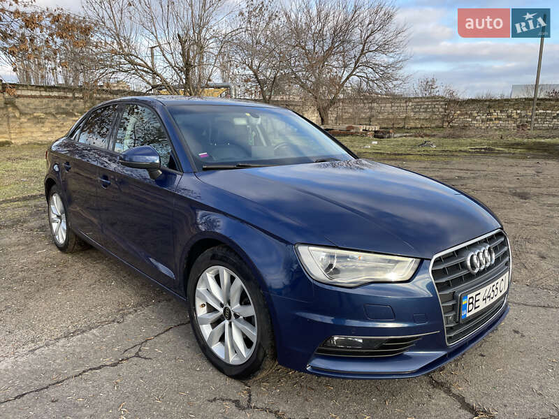 Седан Audi A3 2015 в Миколаєві